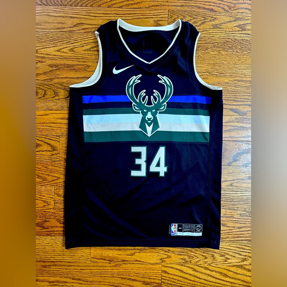 Giannis Antetokounmpo Jersey